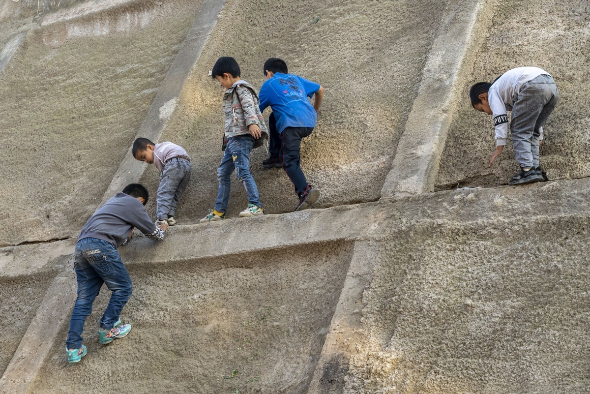 你好，回族小朋友
