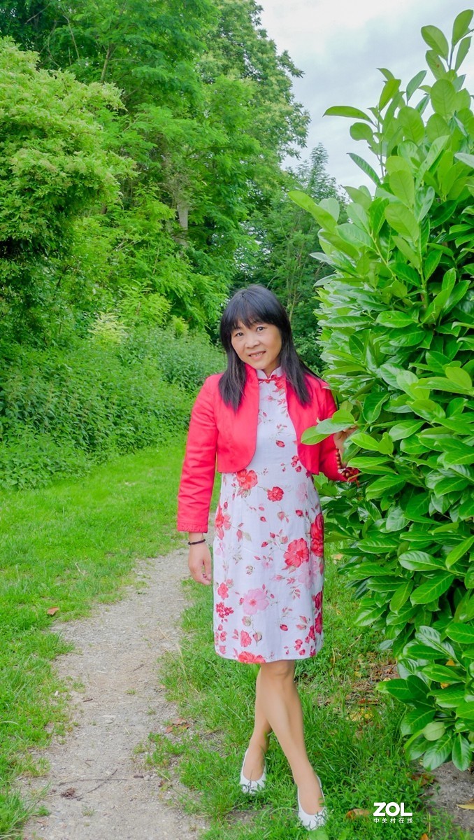 “卡片”上人像--拜望兄弟星空(中国)，祝师友夏日安好！！！