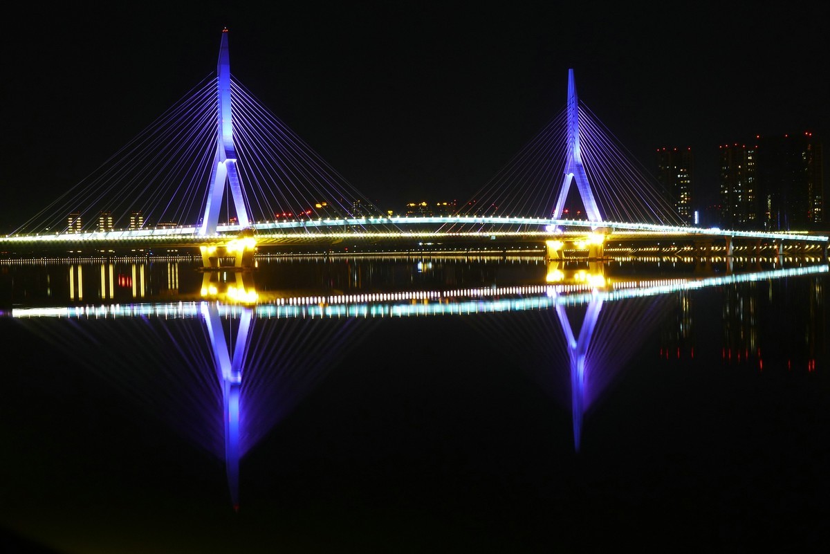 绵阳一号桥夜景图片