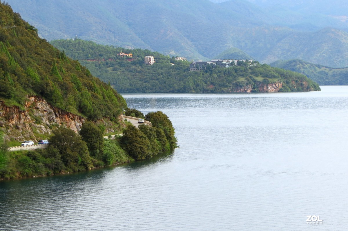 泸沽湖，静水流深