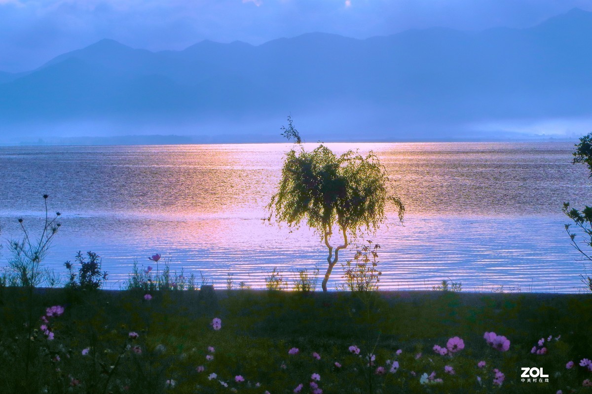 泸沽湖，静水流深