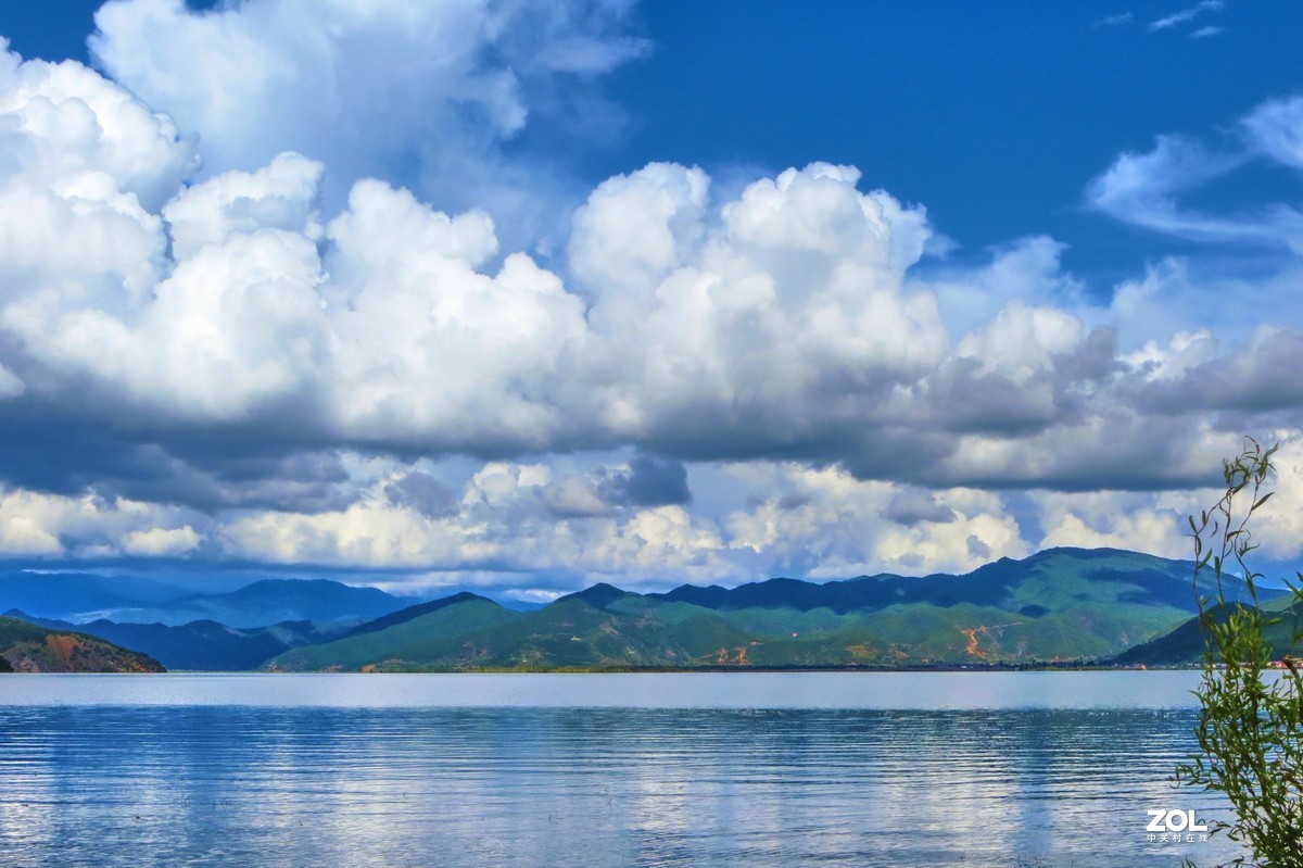 泸沽湖，静水流深