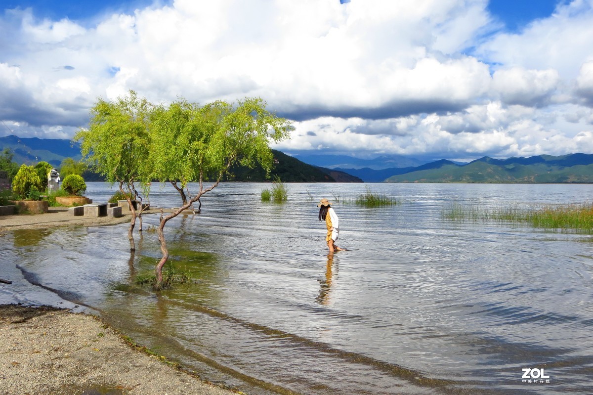 泸沽湖，静水流深