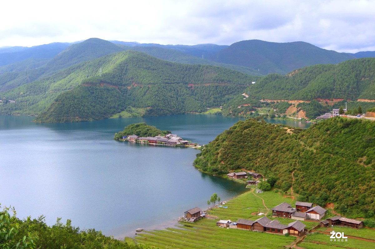 静水流深图片自然风景图片