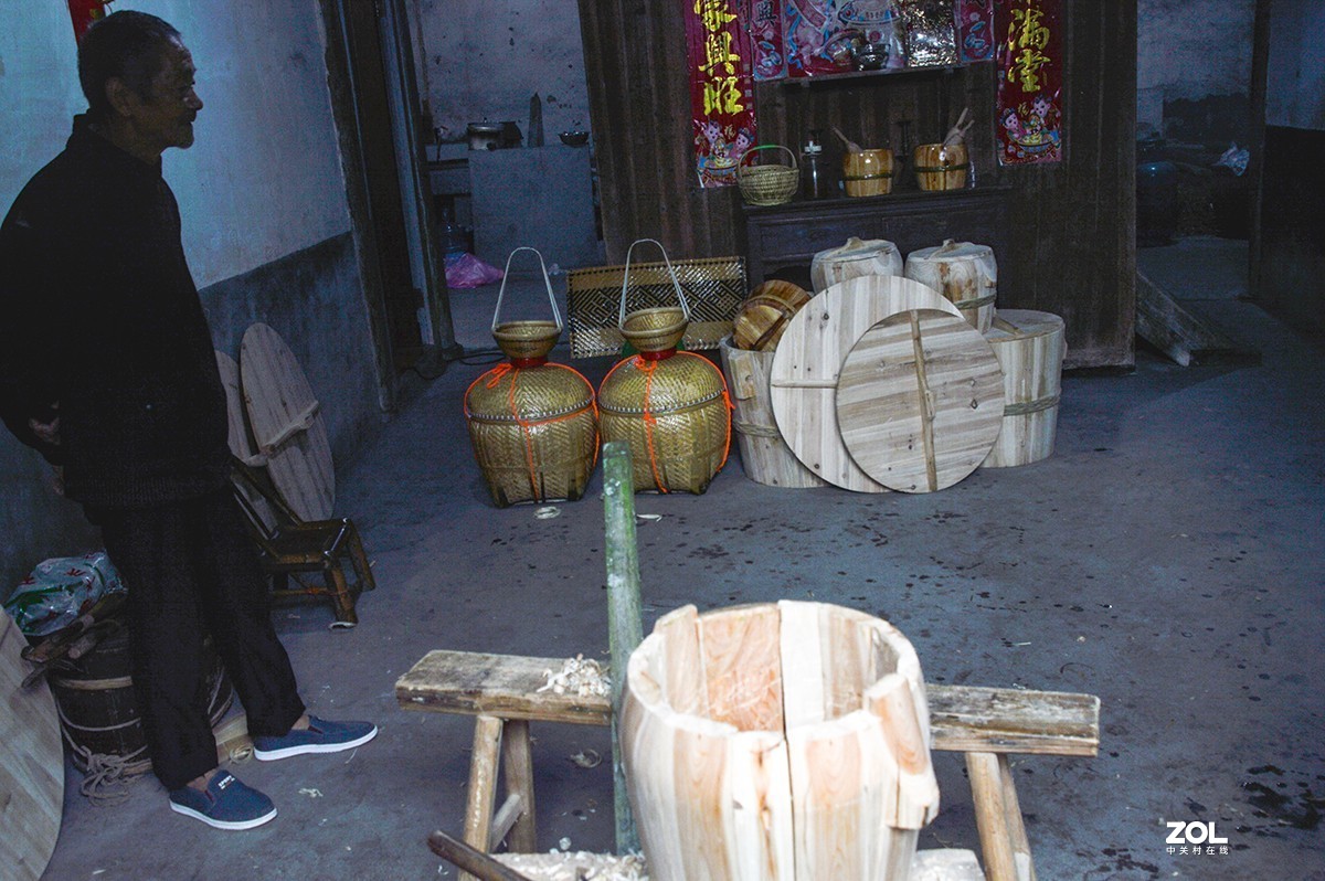 《庆丰收.迎小康》