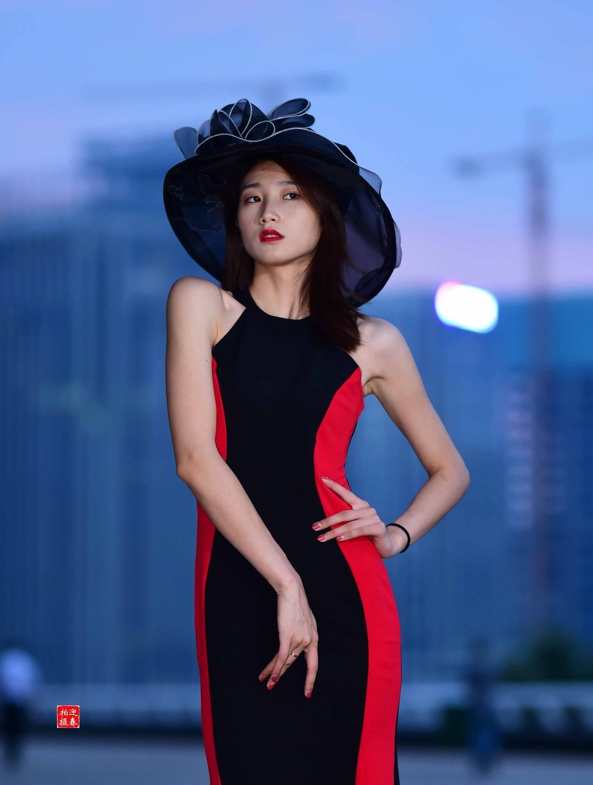 美女小吕