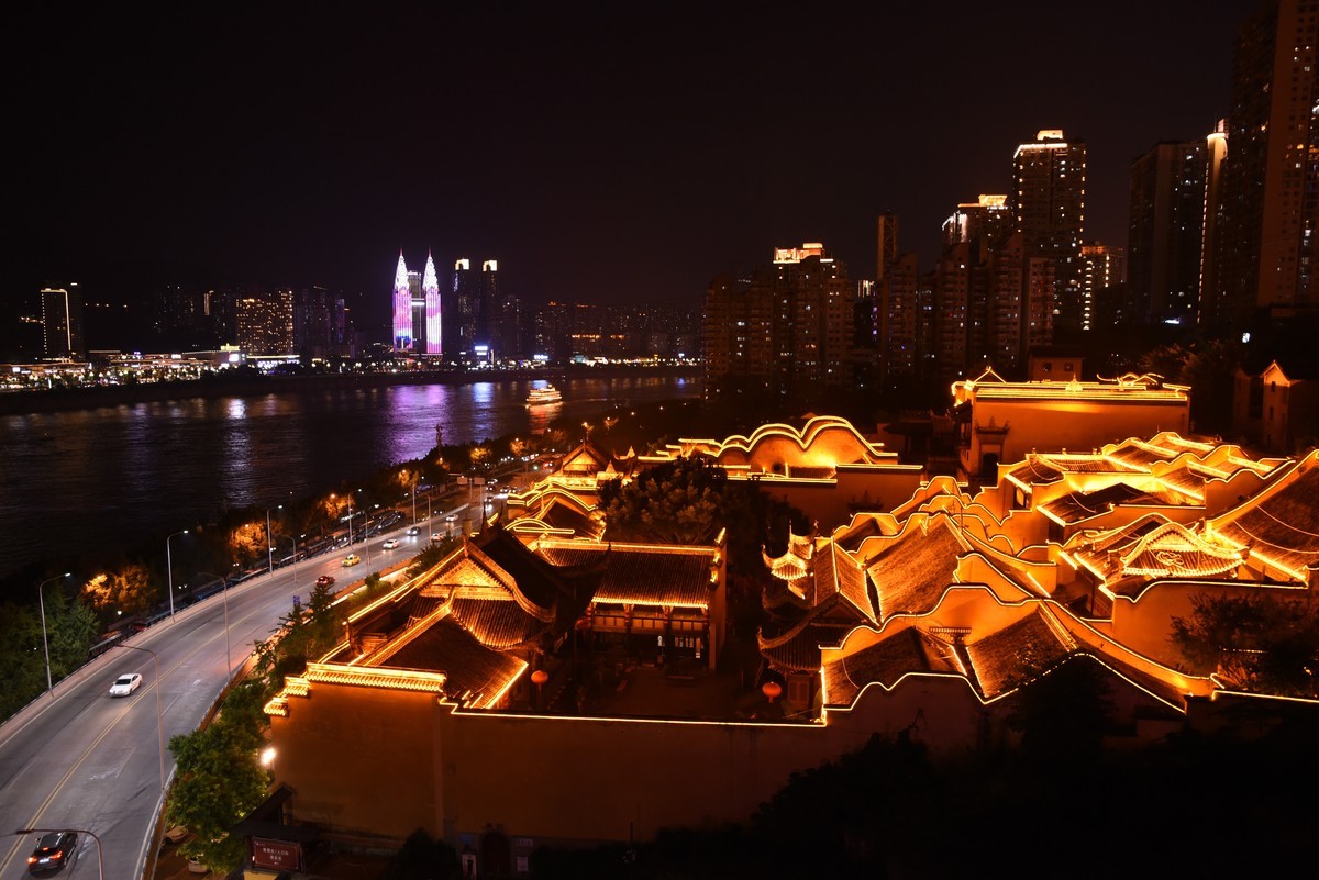 雾都夜色