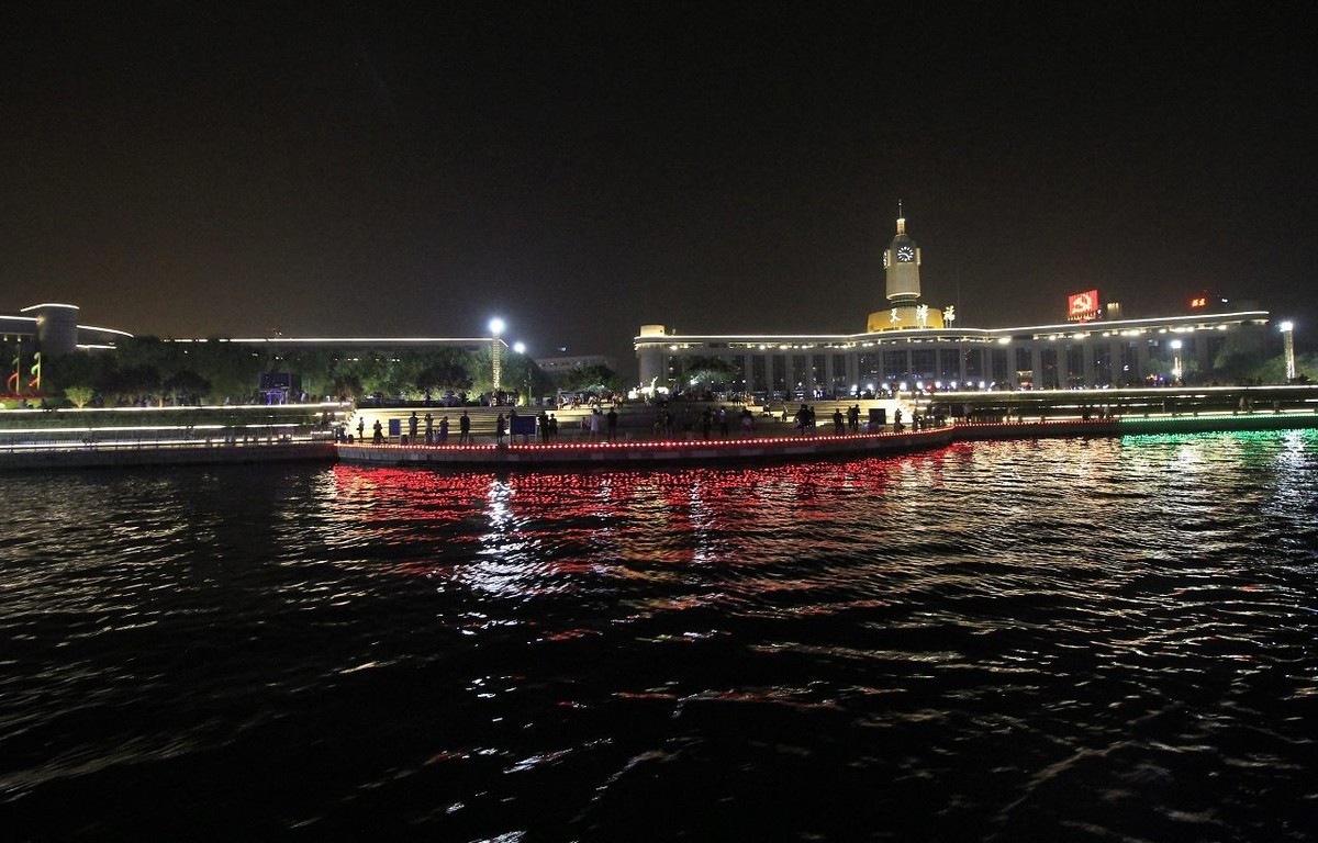 天津海河夜景一览