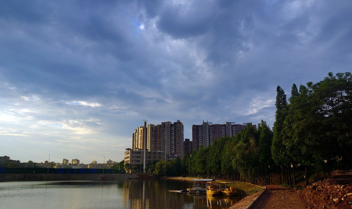 鄱 阳 韭 菜 湖 晨 曦