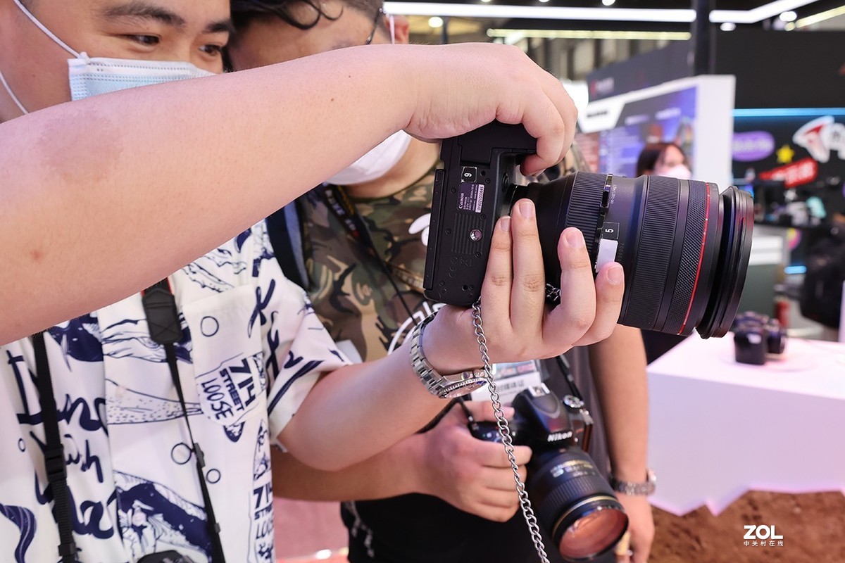 跟着ZOL观展团看CJ