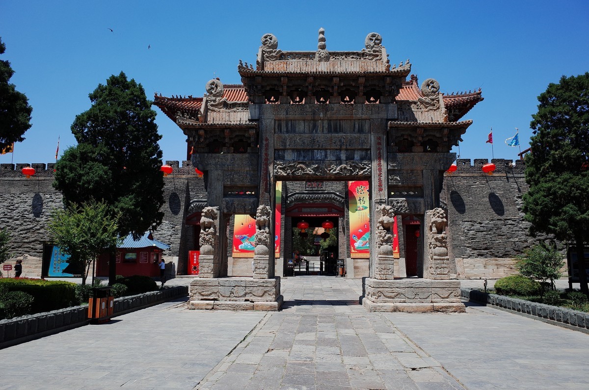 岱庙旧时光（理光GR2）