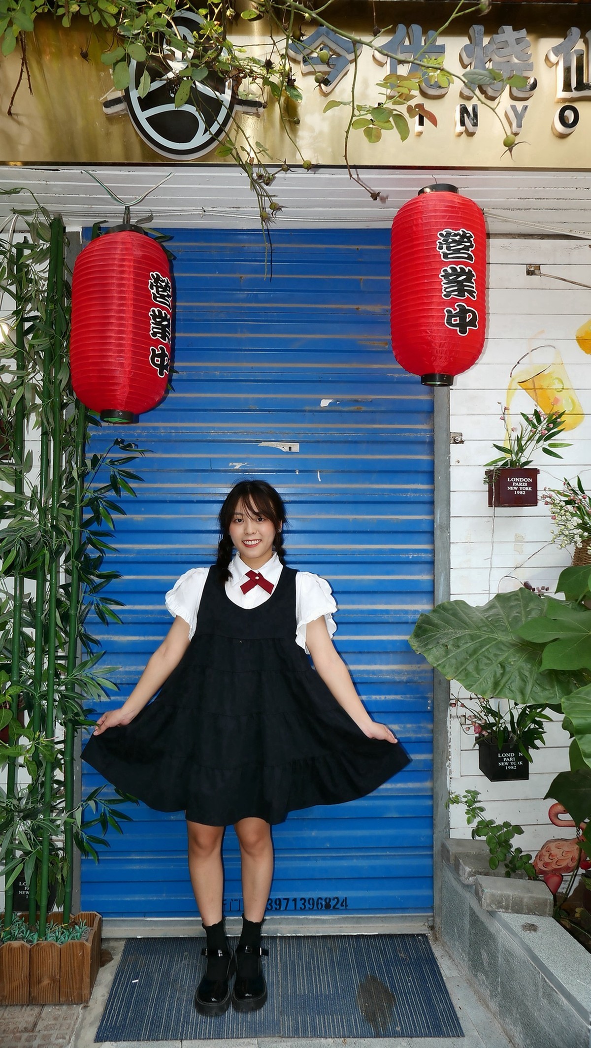 一组环境人像外拍---昙华林。。。。我好开心！