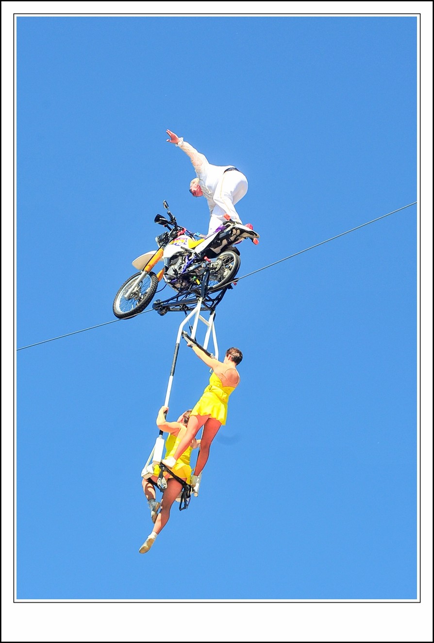 杂技人家之空中飞车