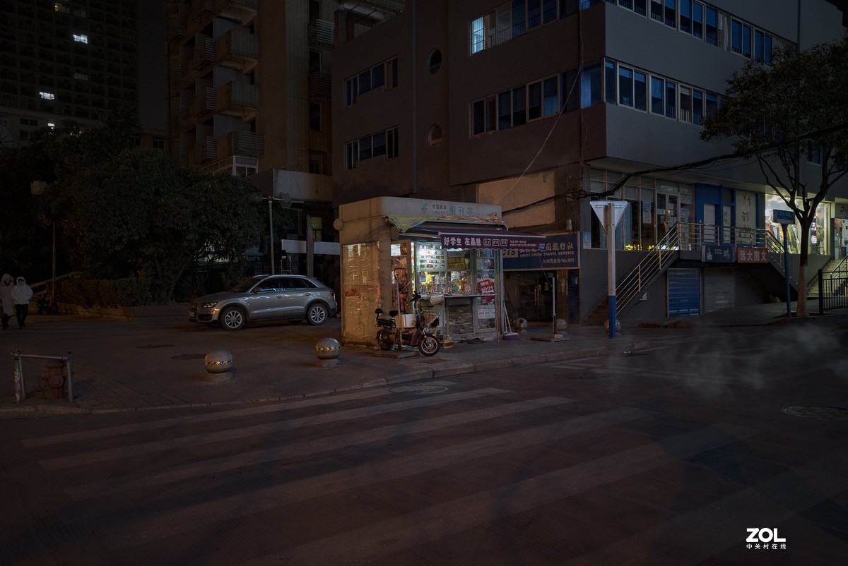 索尼a7s2视频机17-75，f2.8镜头年前夜拍