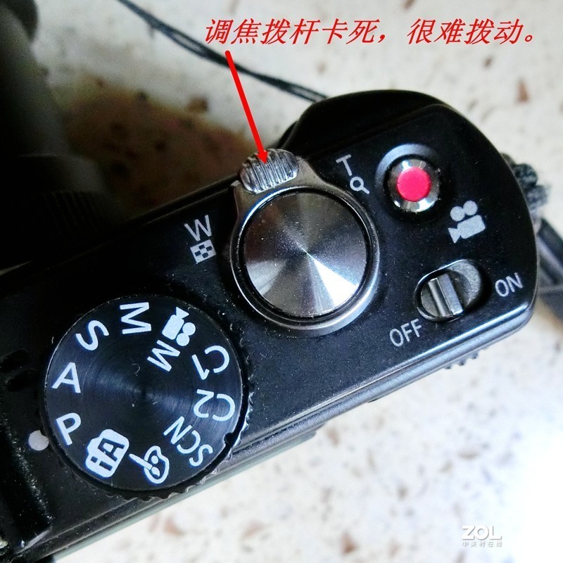 排除松下LX5无法变焦的故障