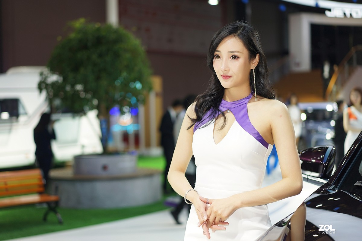 2021上海车展奇瑞展台的模特们