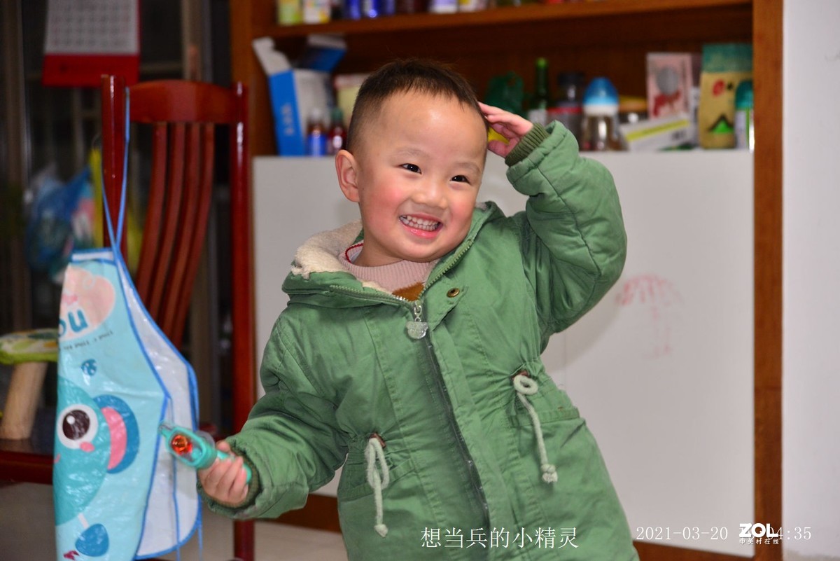 长大想当警察的小精灵