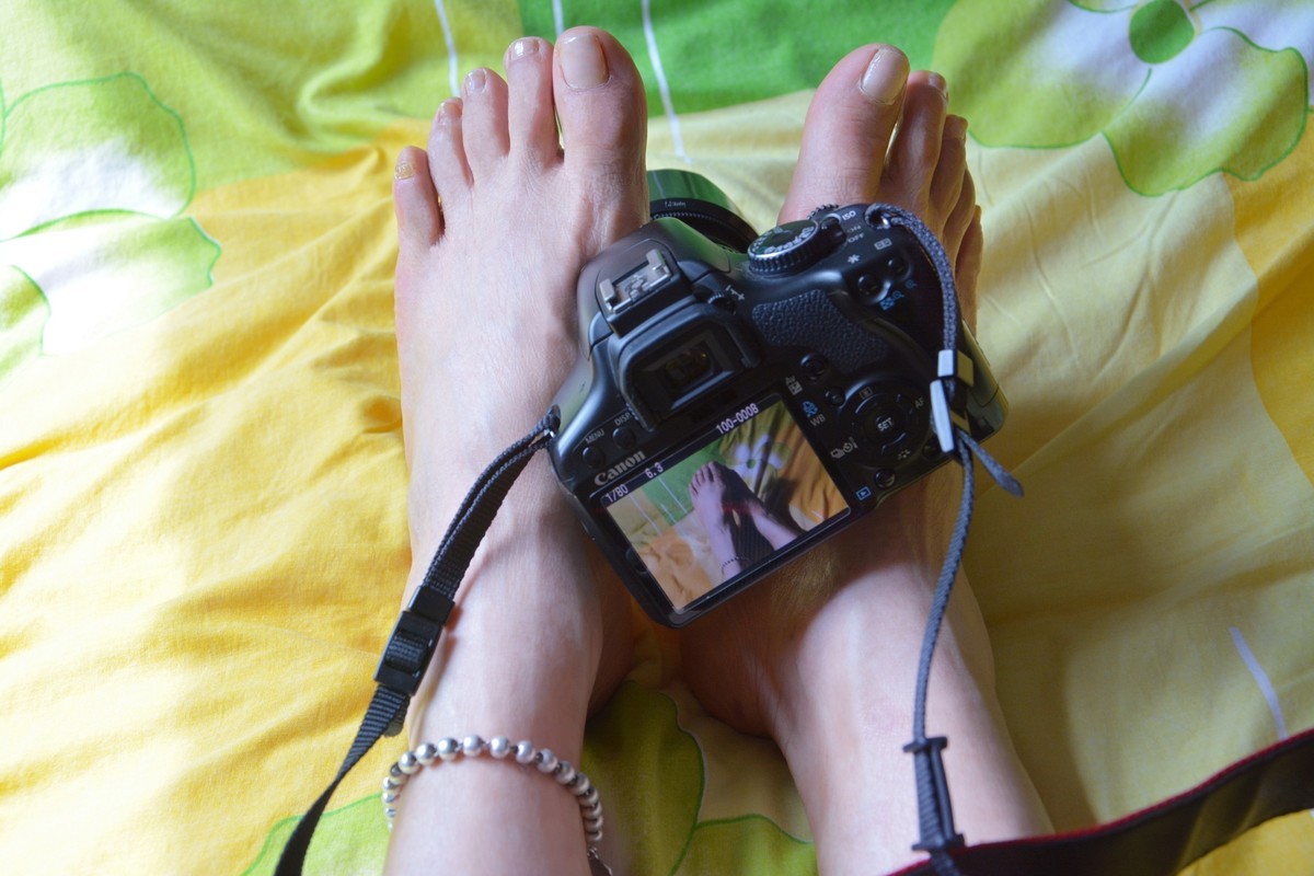 裸足与相机拍摄 [23P]