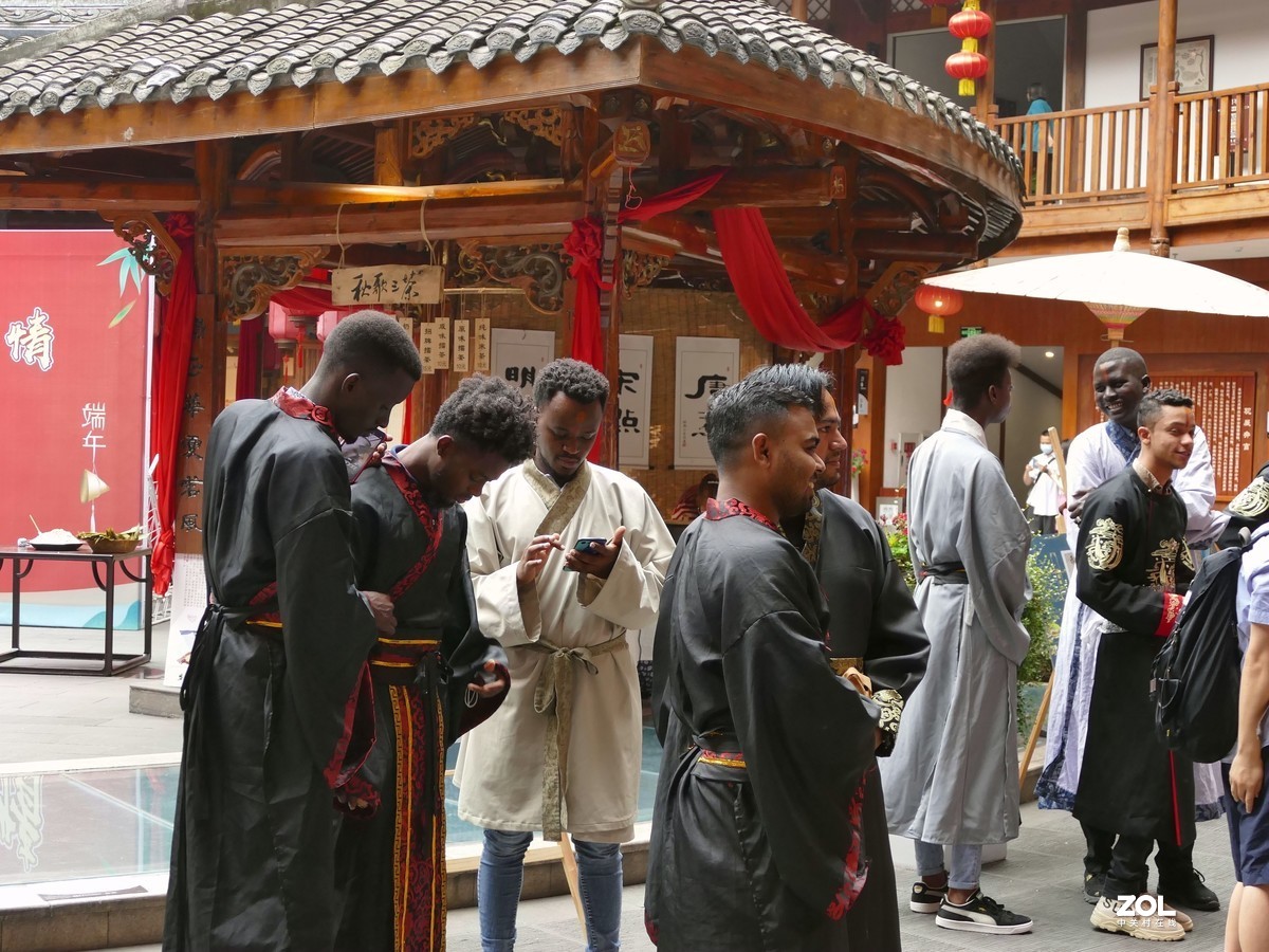 客    家    擂    茶    文    化