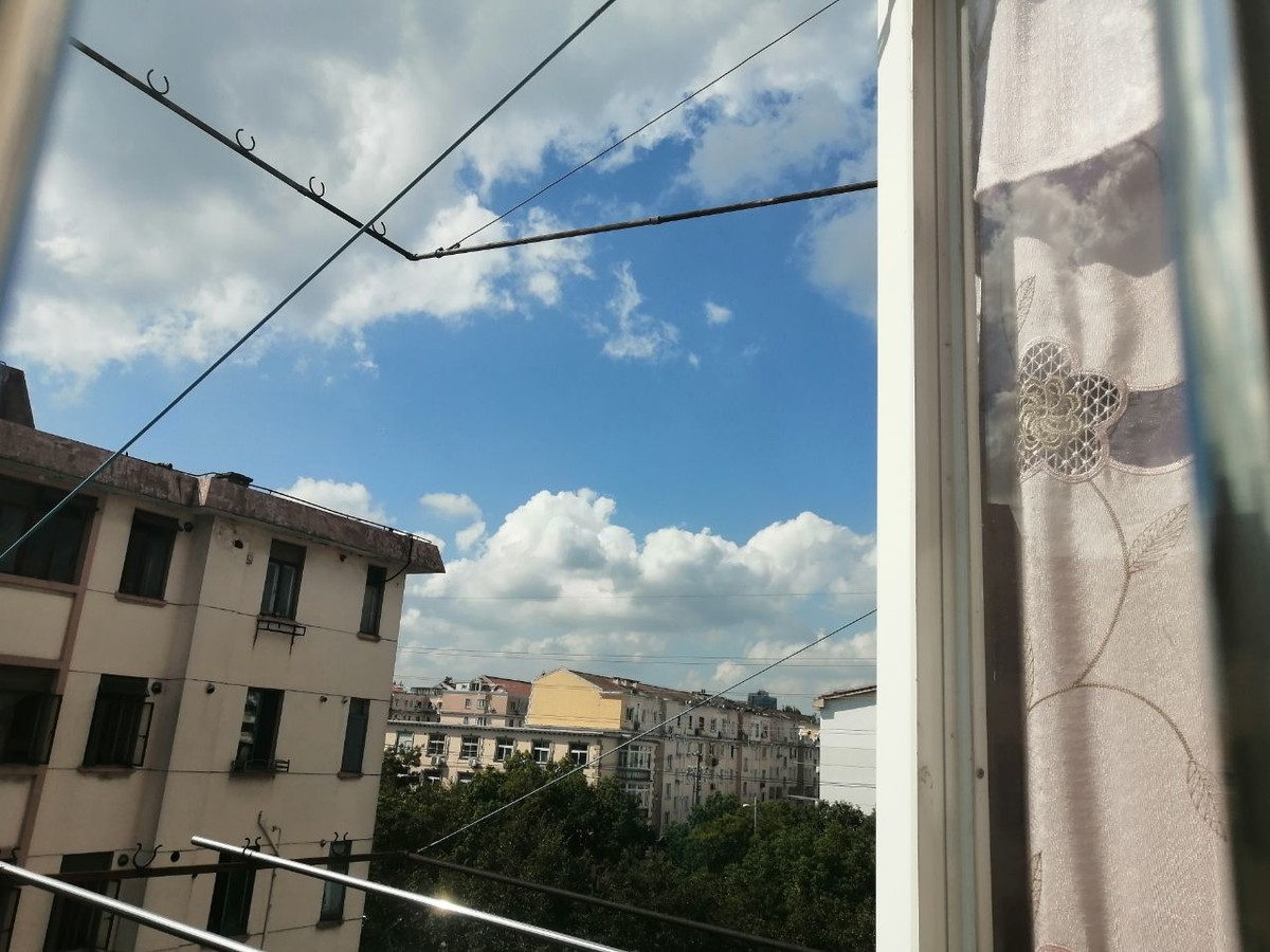 上海市嘉定区蓝天白云今天的图片