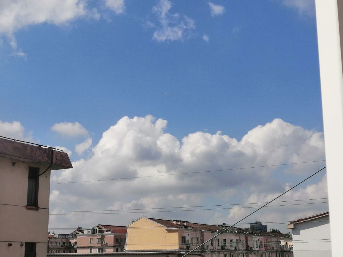 上海市嘉定区蓝天白云今天的图片