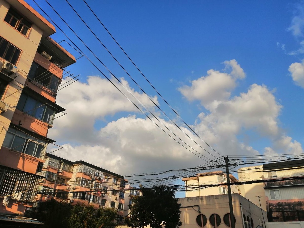 上海旅游随拍蓝天白云2020