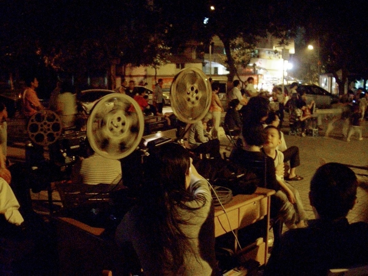 老 電 影 放 映 機