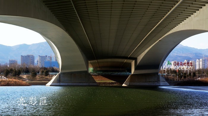 2022腊八节之日的新首钢大桥