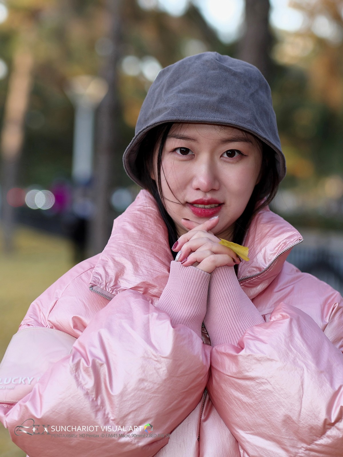 宾得645z银杏树下拍女孩 （二）