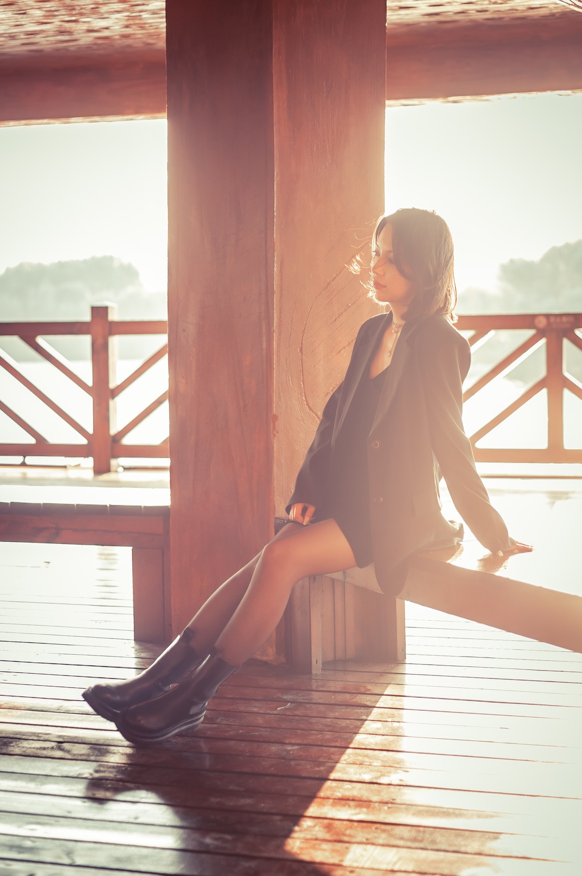 秋天是被宇宙咬碎的黄昏…