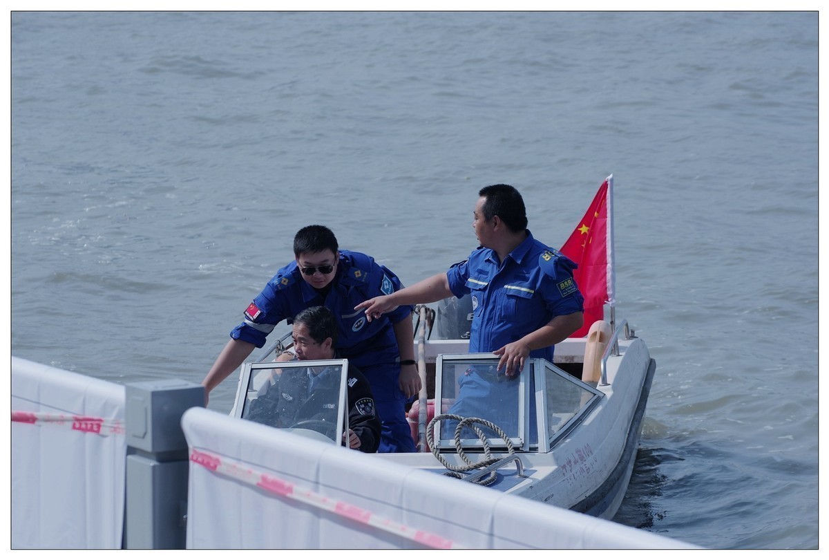 江苏省宜兴市10月份组织的电动冲浪板大赛 宾得K12拍摄