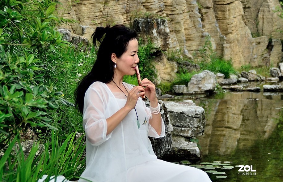 环境人像：小溪笛声......