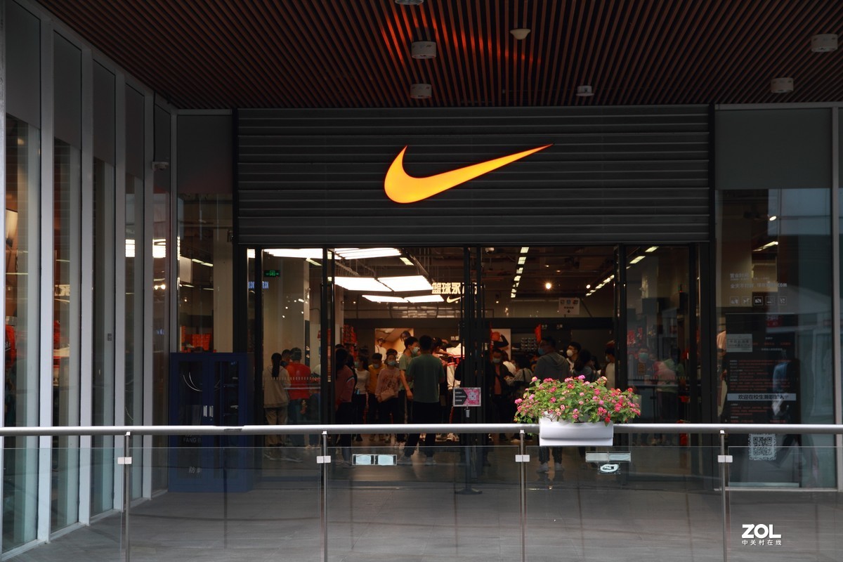 长阳--首创奥特莱斯