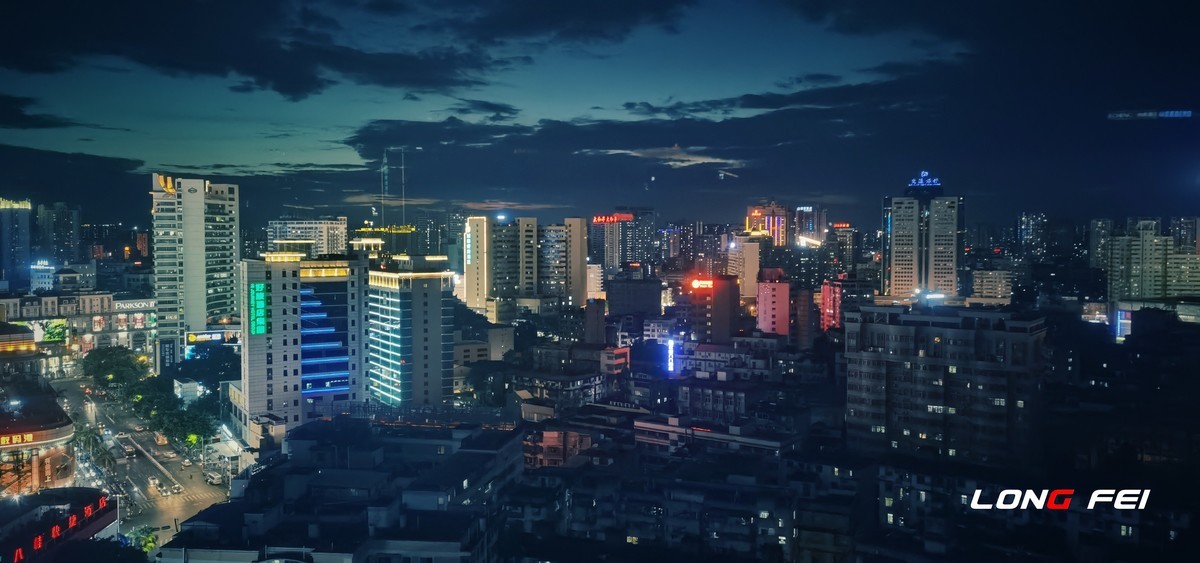 夜景 华为Mate30 Pro