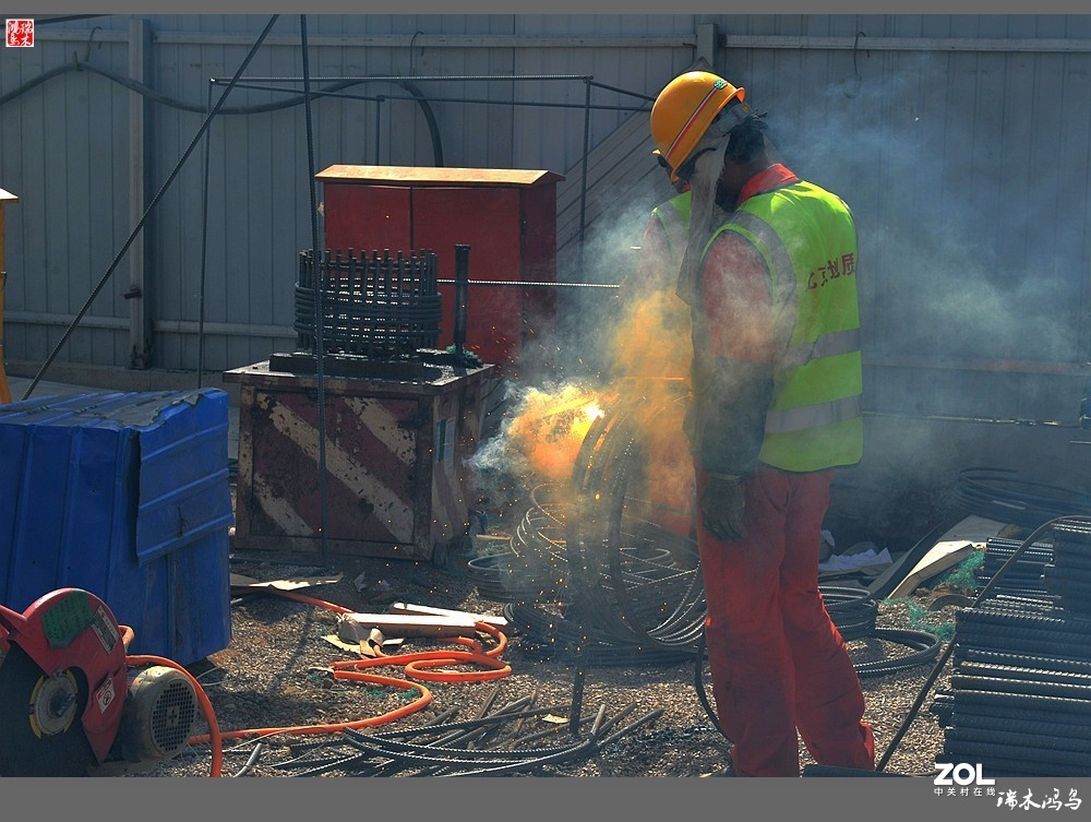 【手机随拍】繁忙的建筑工地