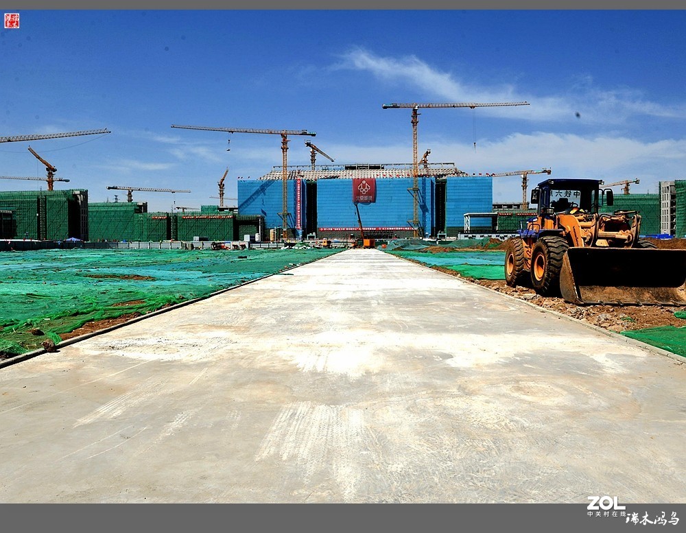 【手机随拍】繁忙的建筑工地