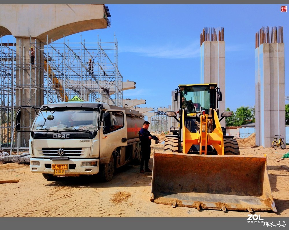 【手机随拍】繁忙的建筑工地