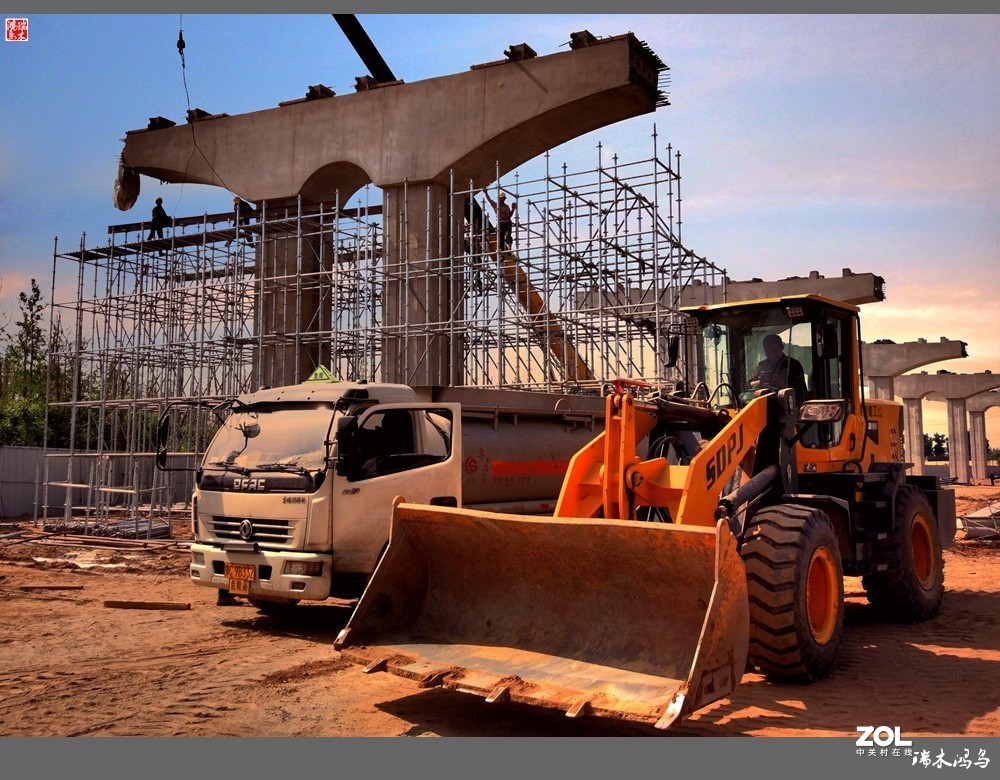 【手机随拍】繁忙的建筑工地