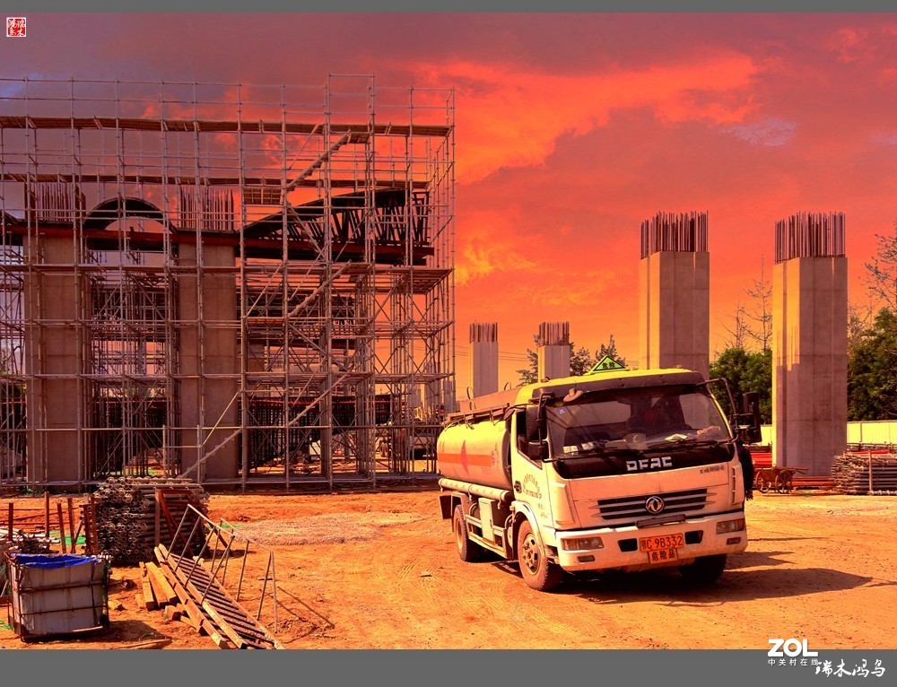 【手机随拍】繁忙的建筑工地