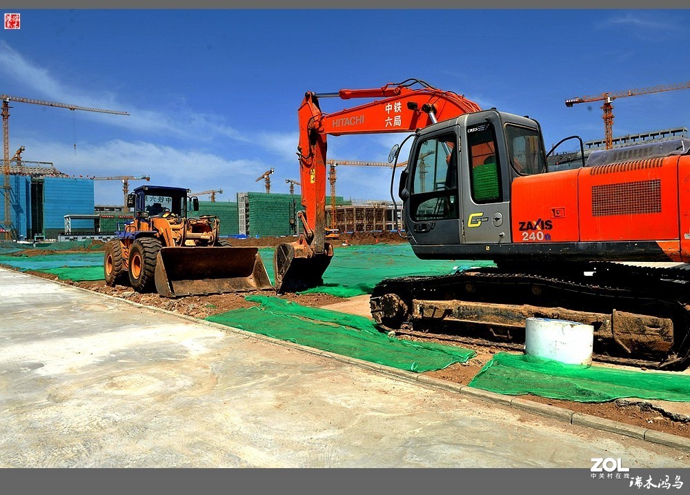 【手机随拍】繁忙的建筑工地