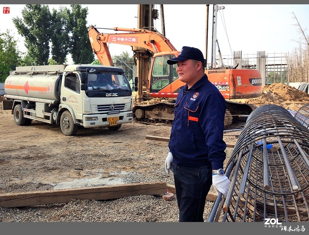 【手机随拍】繁忙的建筑工地