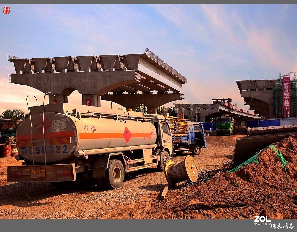 【手机随拍】繁忙的建筑工地