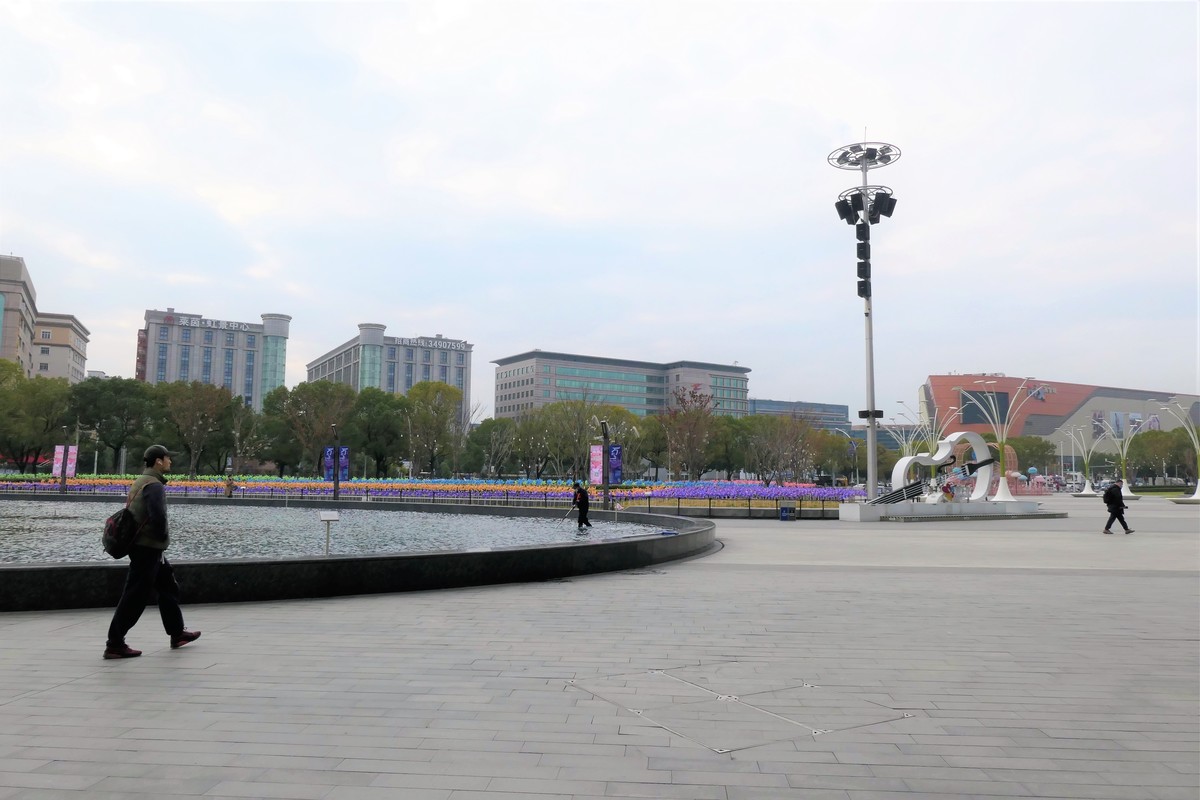 【2021上海爱情海购物公园广场掠影】