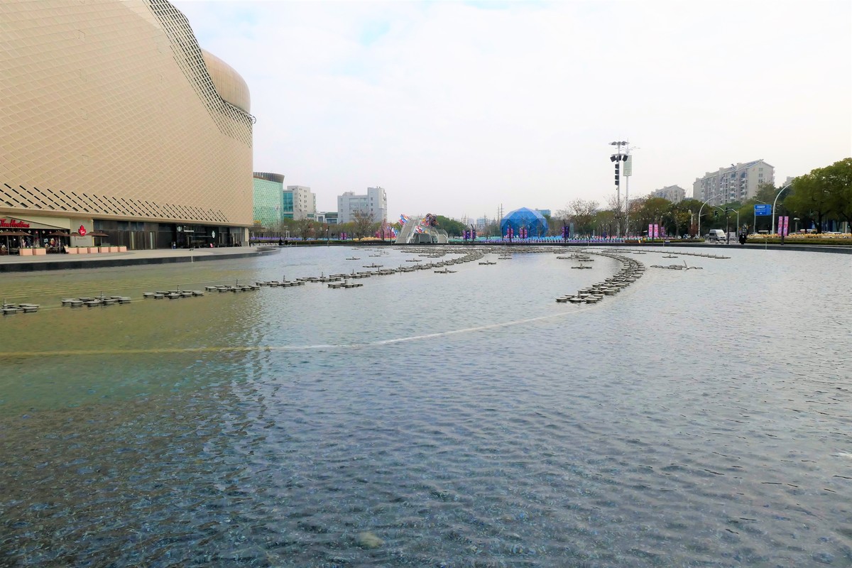 【2021上海爱情海购物公园广场掠影】