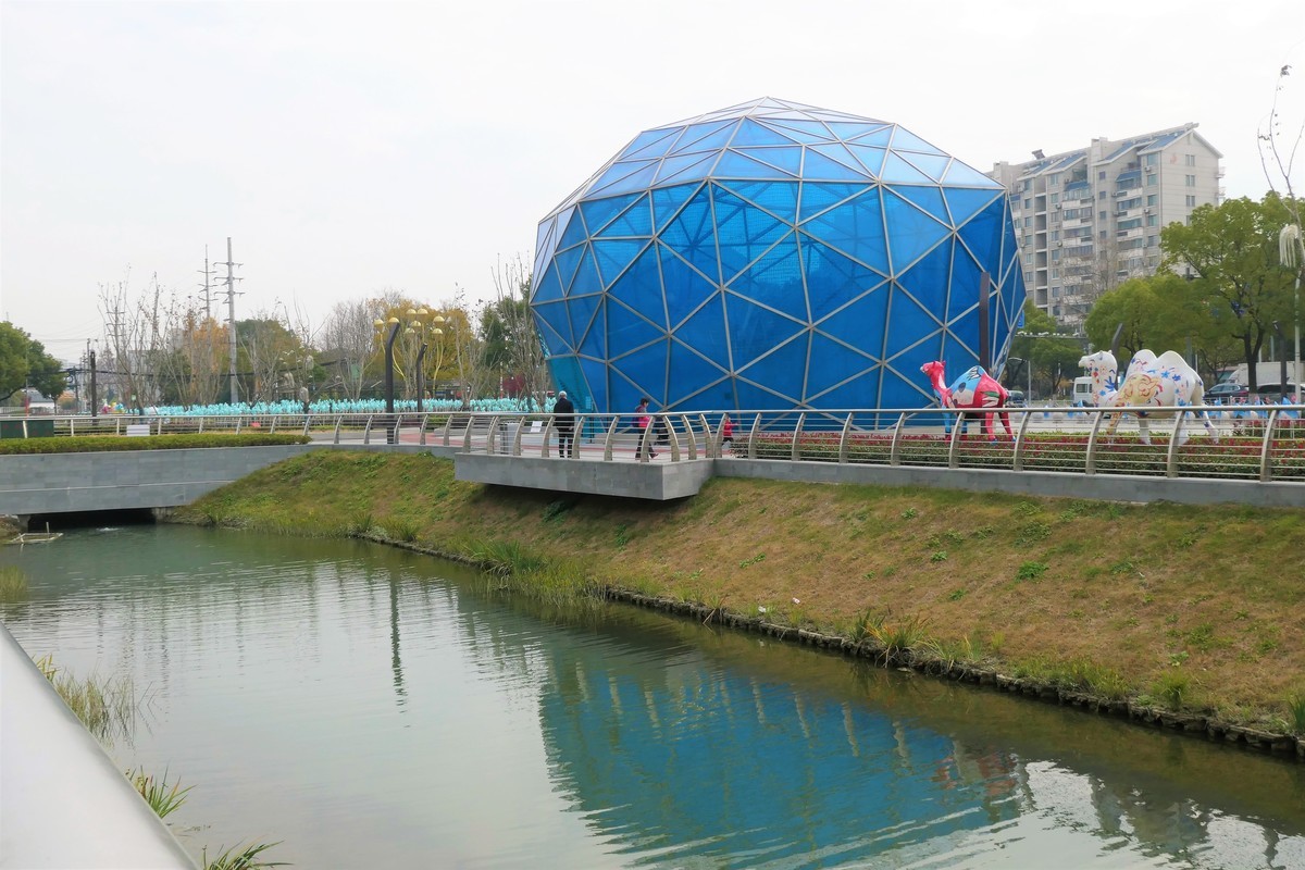 【2021上海爱情海购物公园广场掠影】