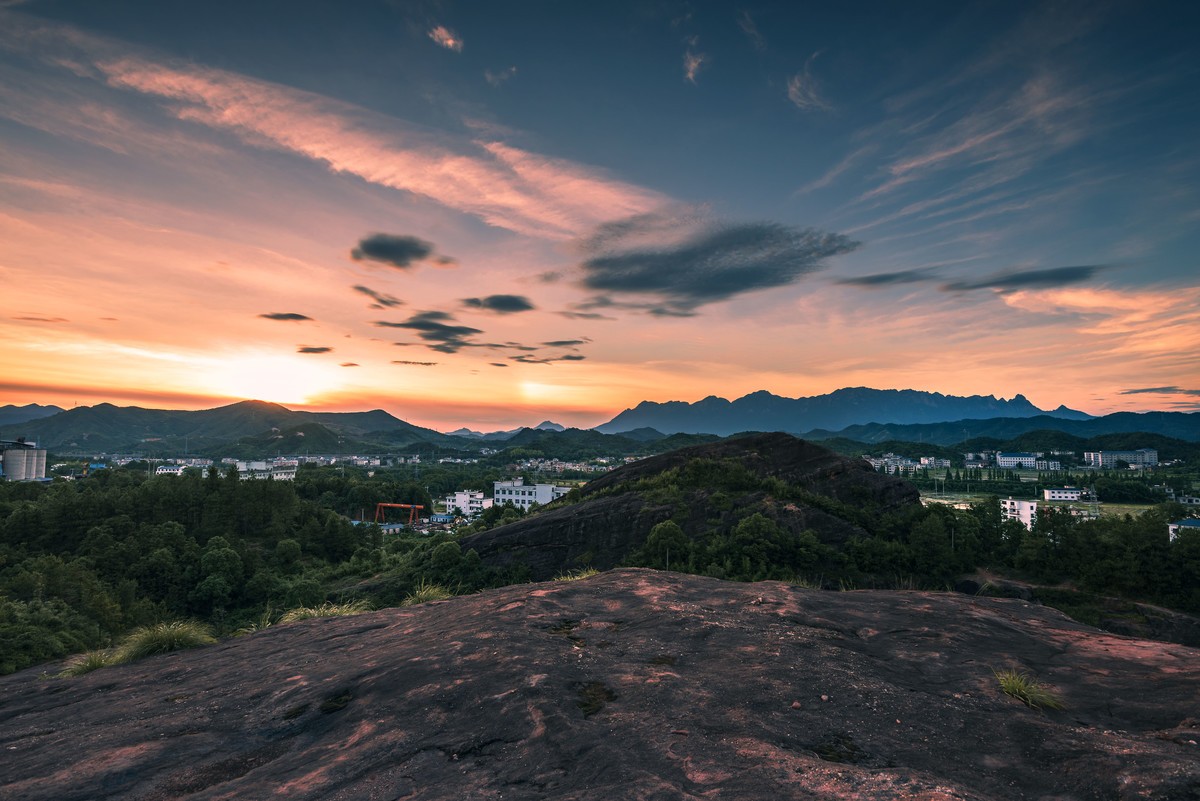 多彩的乡间风光