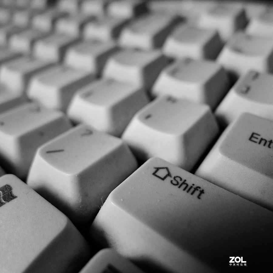 键盘真的有好多灰尘