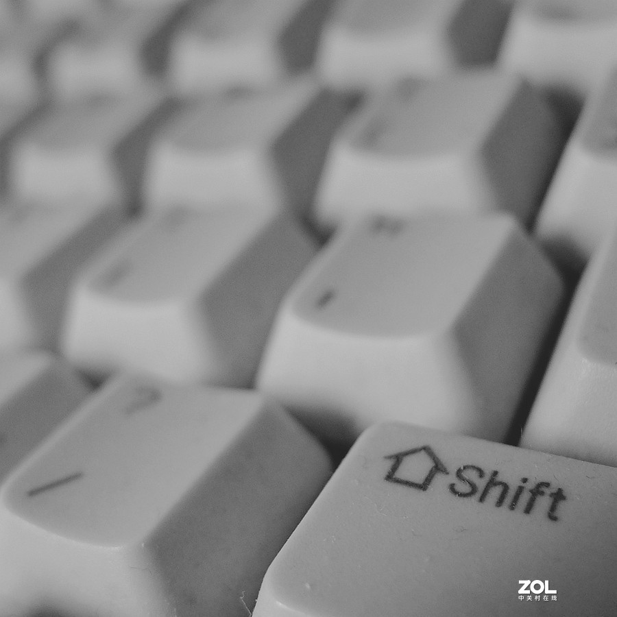 键盘真的有好多灰尘