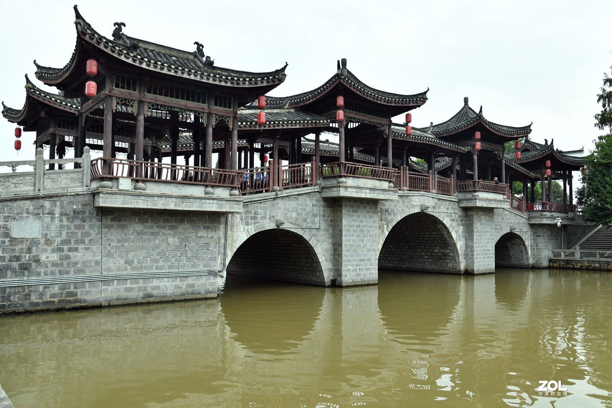 桥  ｛古鎮三河小南河上｝