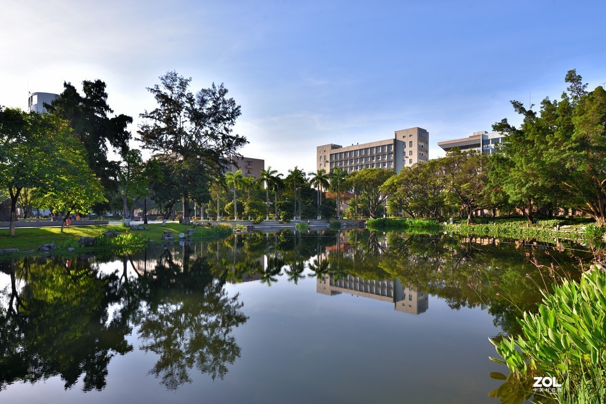 广西大学人工湖掠影6镜湖